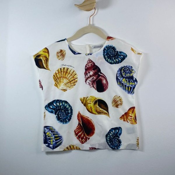 Blusa com estampa de conchas 6 anos