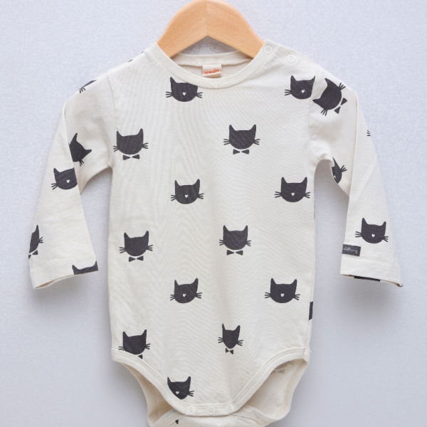 Body gatinho manga longa 9 meses