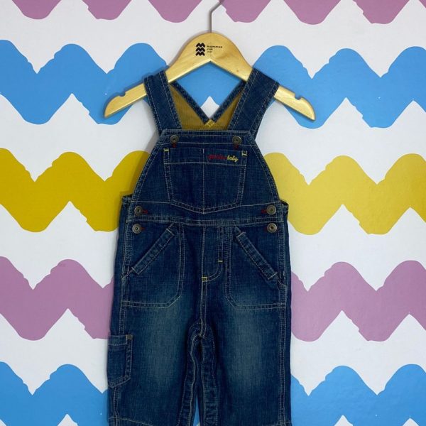 Jardineira jeans