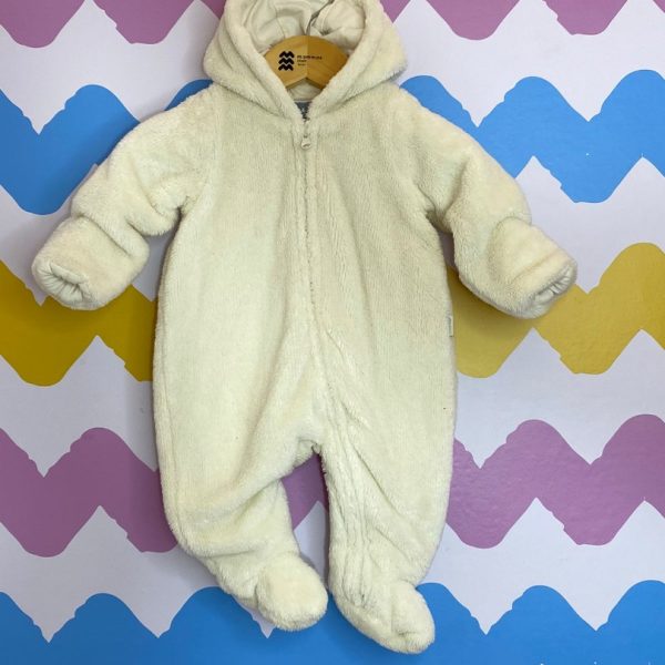 Macacão Teddy c/ capuz
