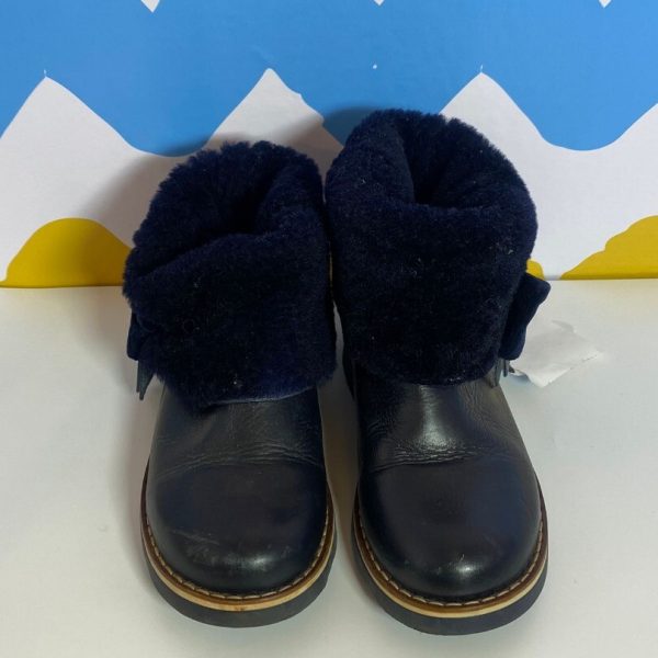 Bota azul marinho com laço