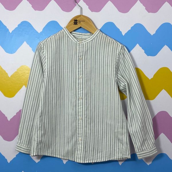 Camisa listrada cinza