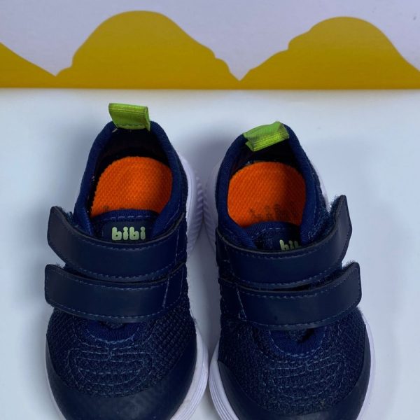 Tenis azul