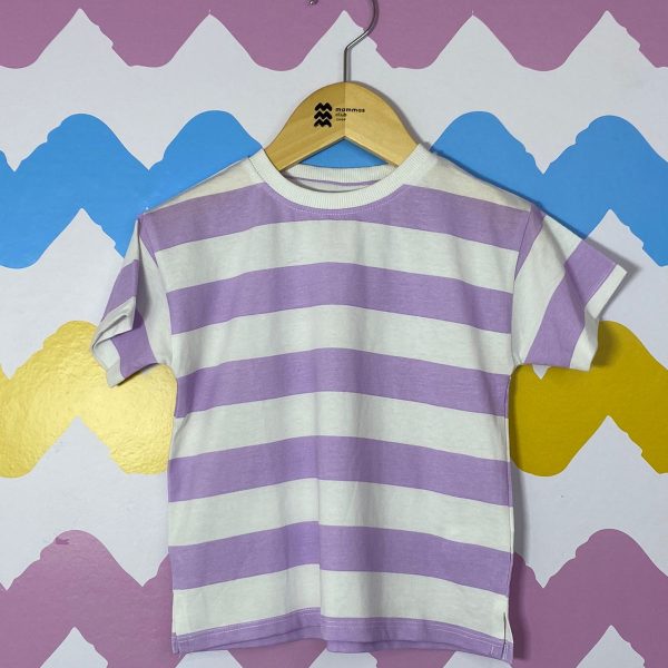 Camiseta listrada lilás 18 meses