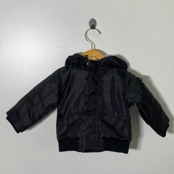 Jaqueta Puffer preta 3-6 meses